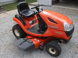 KUBOTA F3560, filtry silnika i hydrauliczne